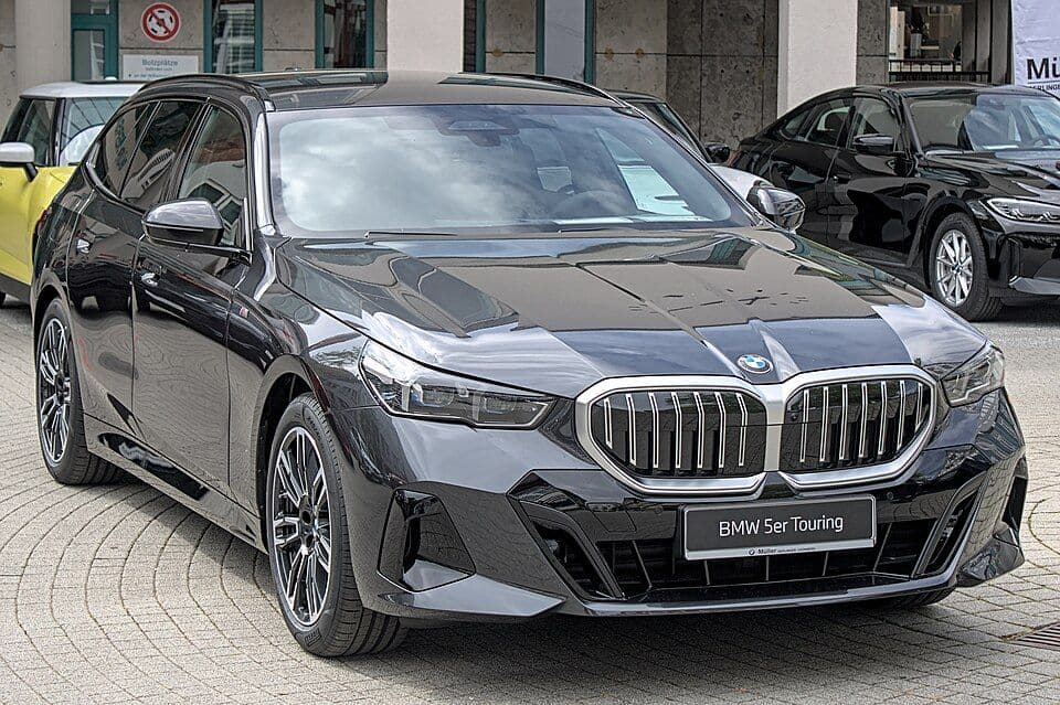 BMW 5 Series 2023