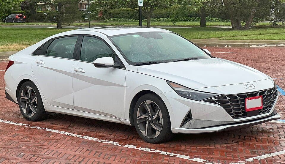 Hyundai Elantra 2022